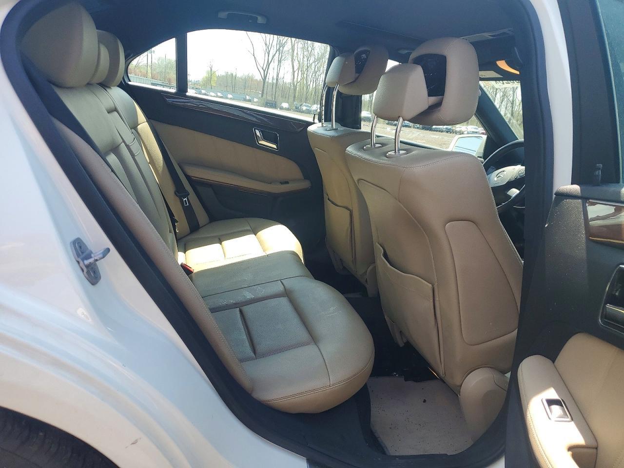 2011 MERCEDES-BENZ E-Class