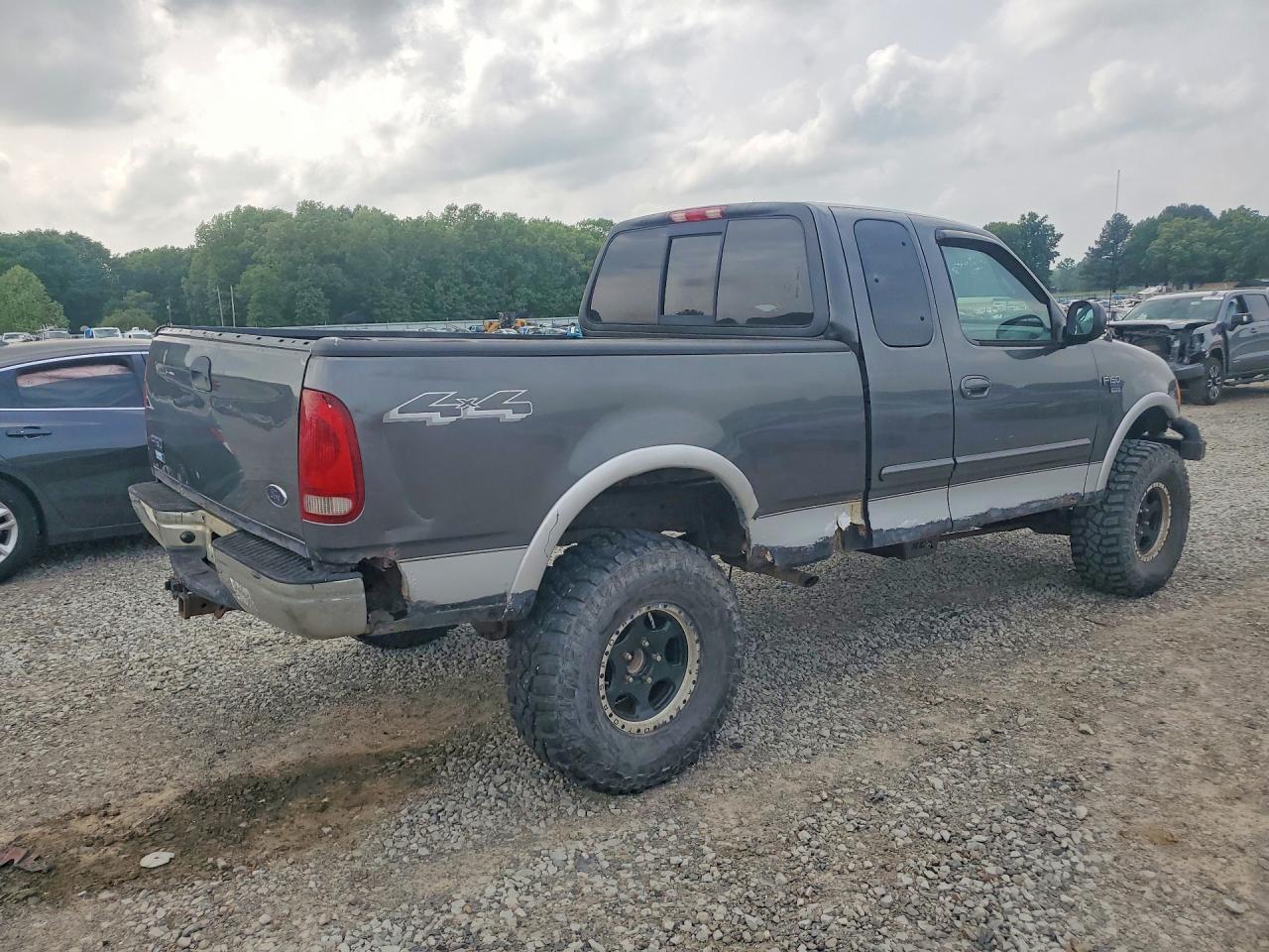 2002 FORD F-150 Lightning