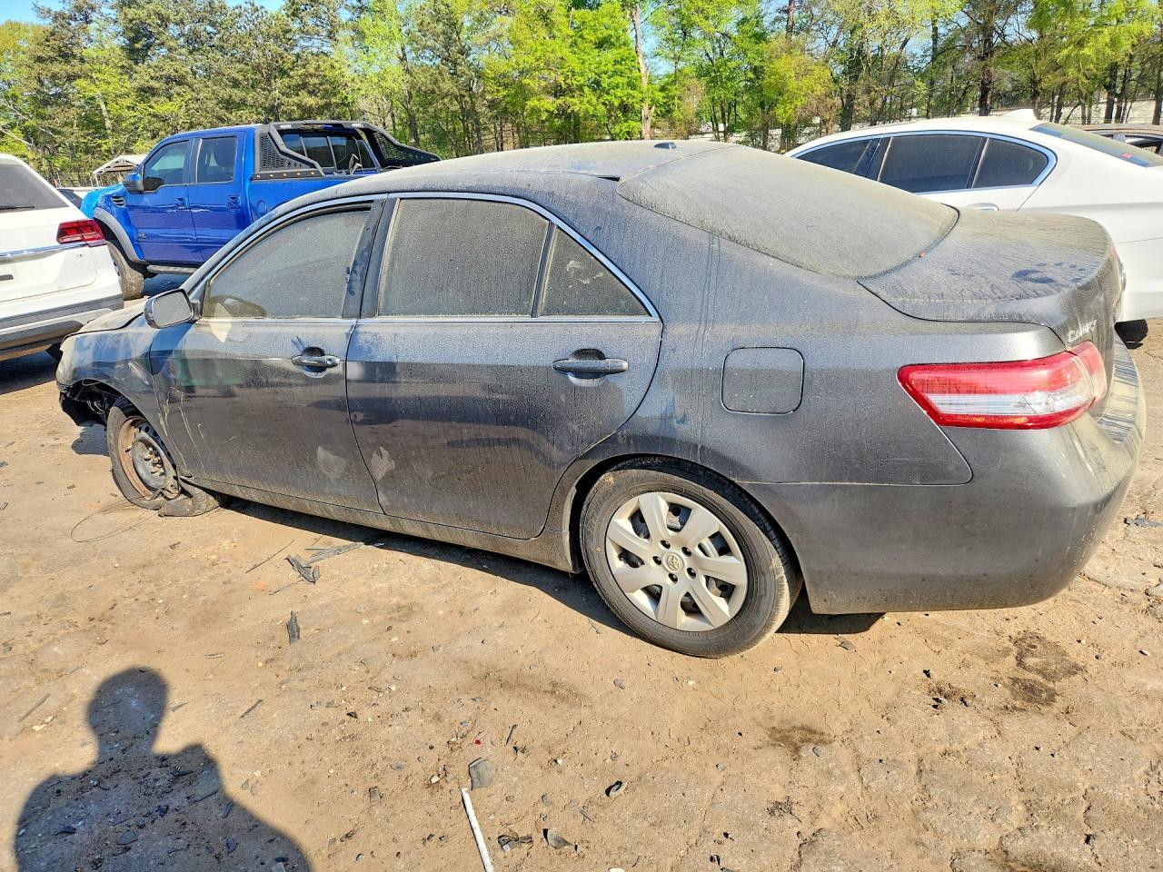 2011 TOYOTA CAMRY