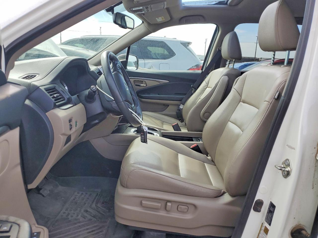 2017 HONDA PILOT