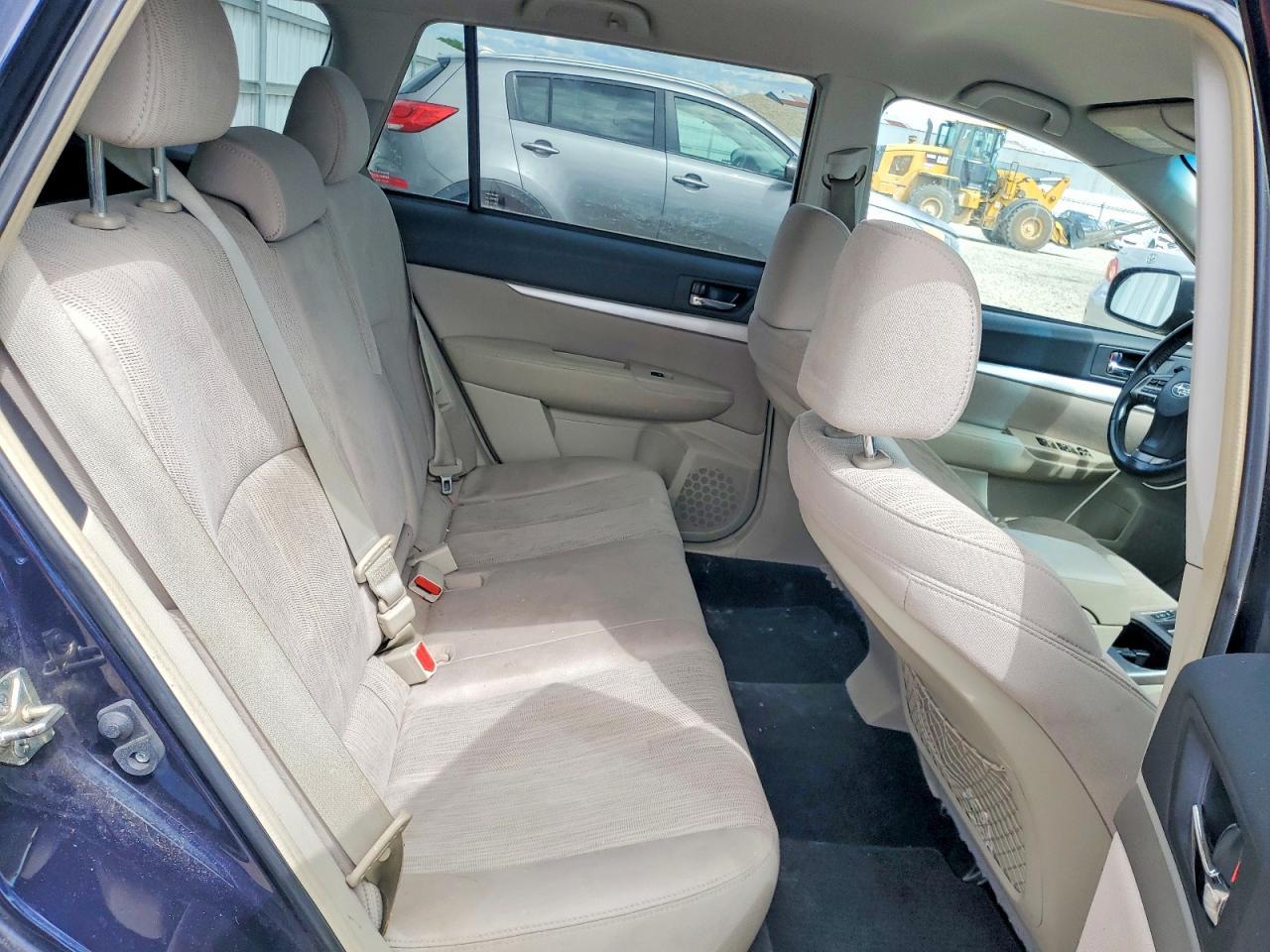 2013 SUBARU Outback