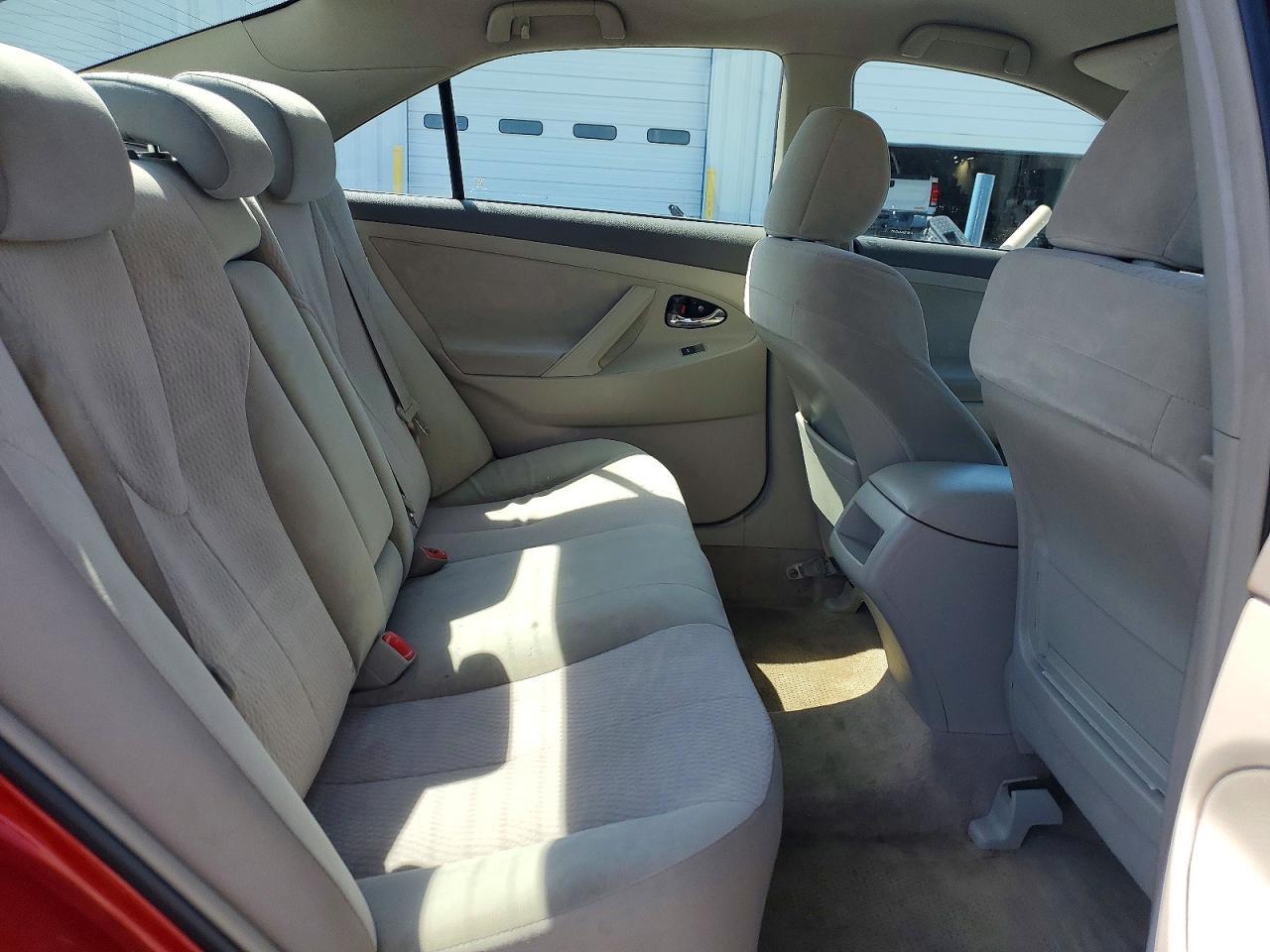 2010 TOYOTA CAMRY