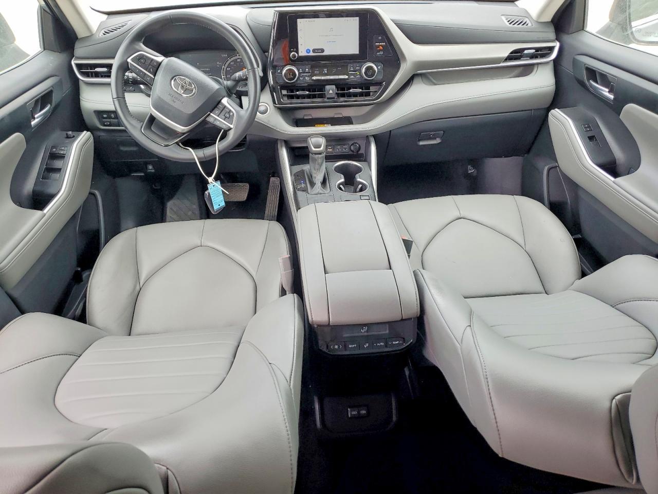 2024 TOYOTA HIGHLANDER