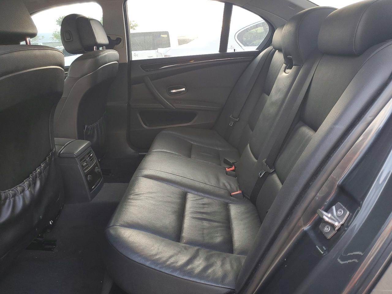 2010 BMW 5 series