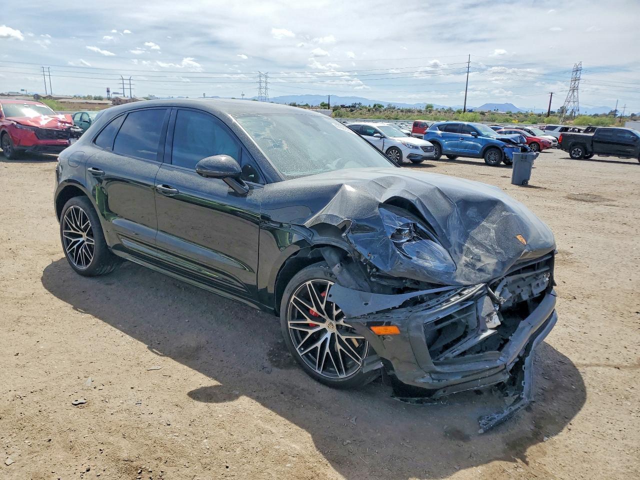 2022 PORSCHE Macan