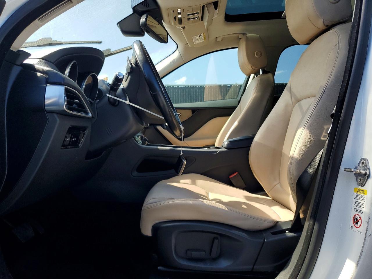 2017 JAGUAR F-Pace