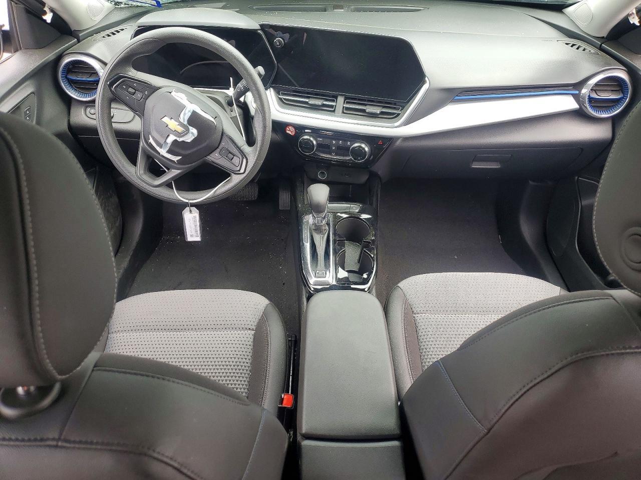 2025 CHEVROLET TRAX