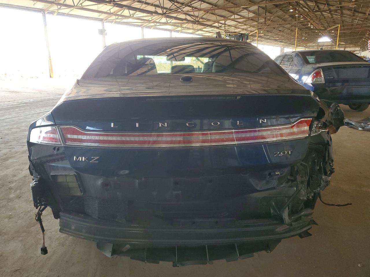2017 LINCOLN MKZ