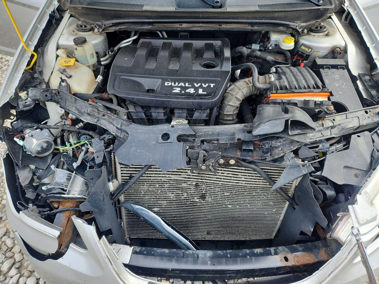 2012 CHRYSLER 200