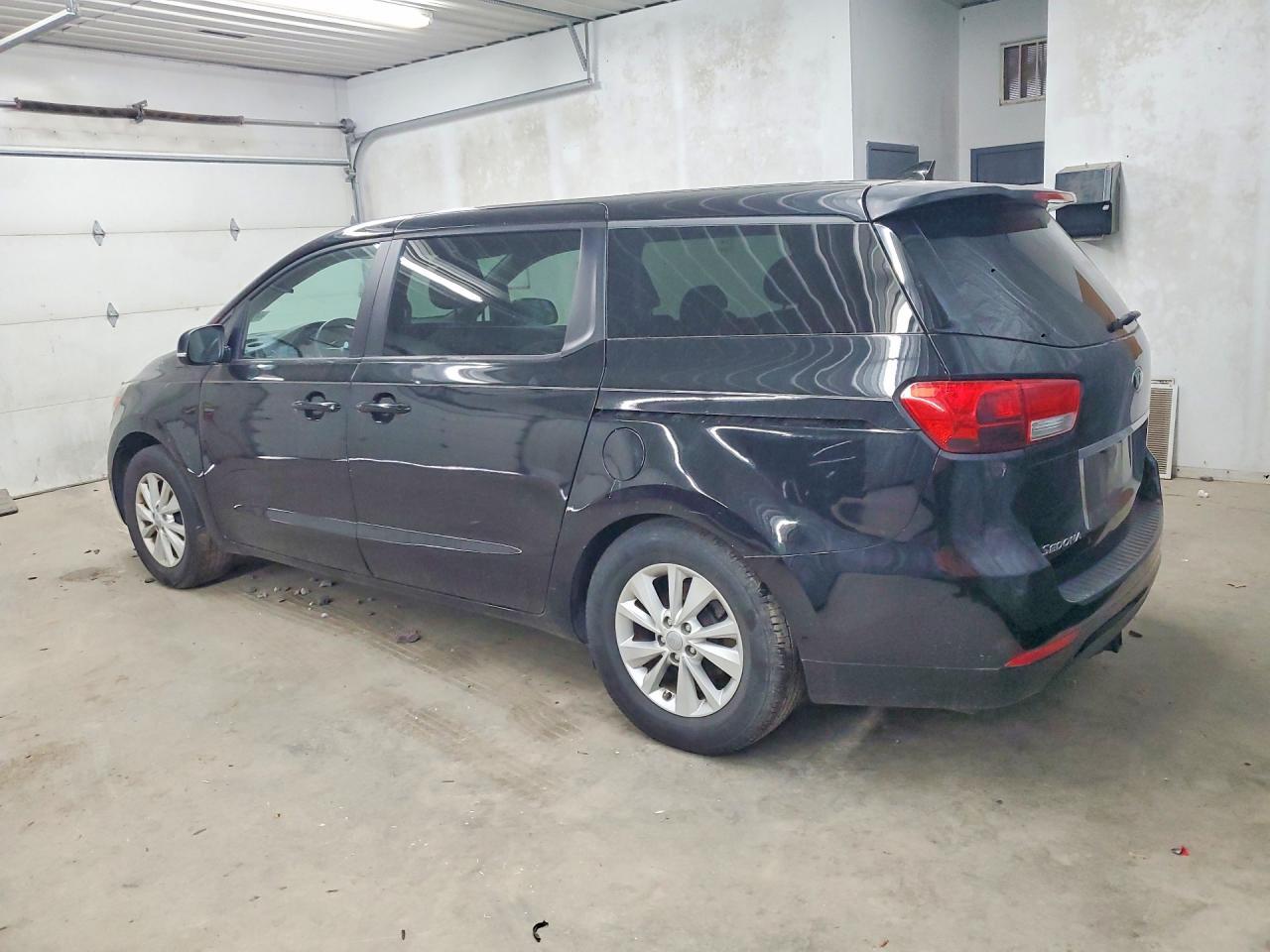 2017 KIA SEDONA