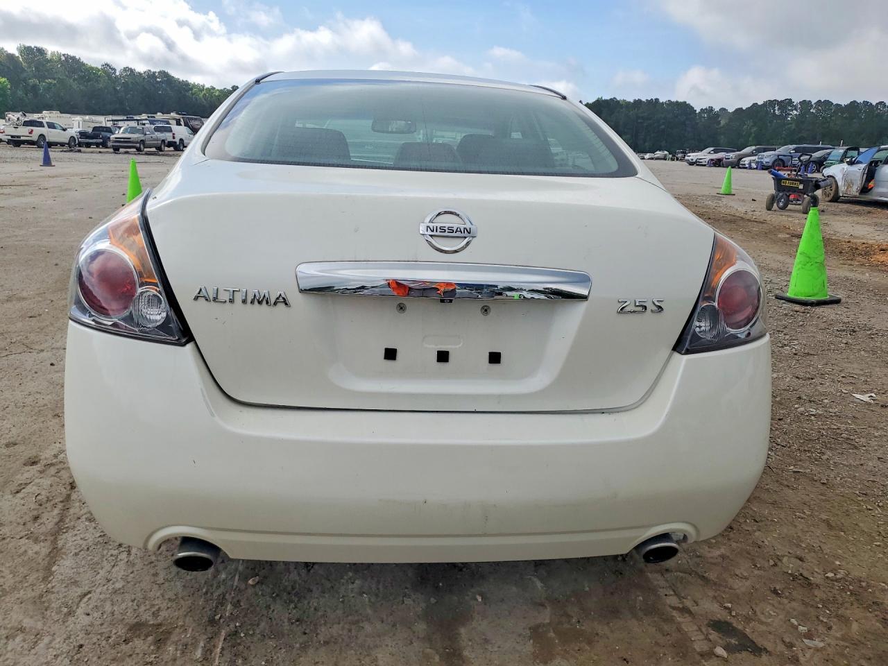 2011 NISSAN ALTIMA
