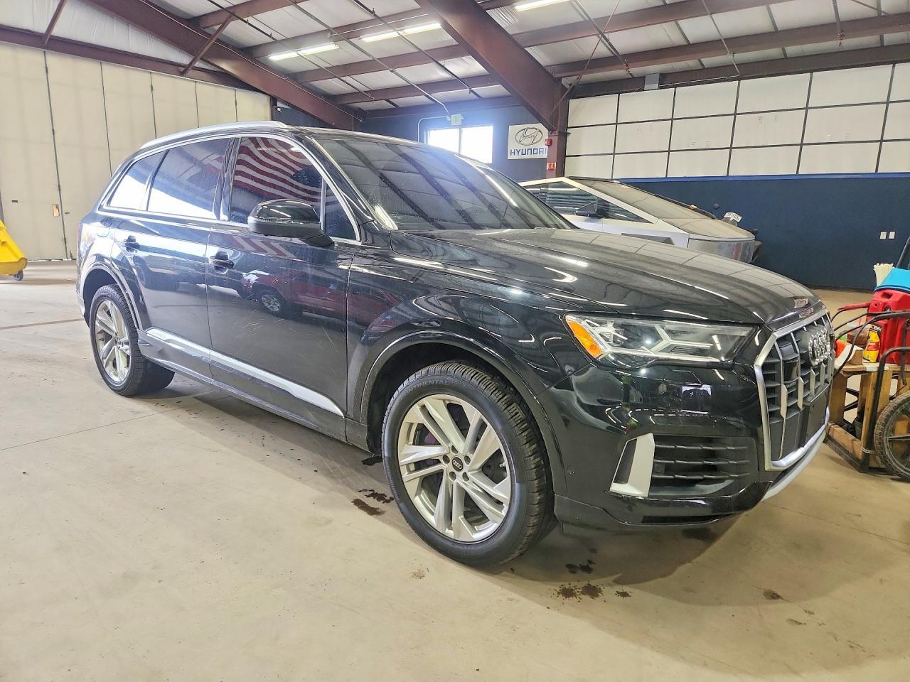 2023 AUDI Q7