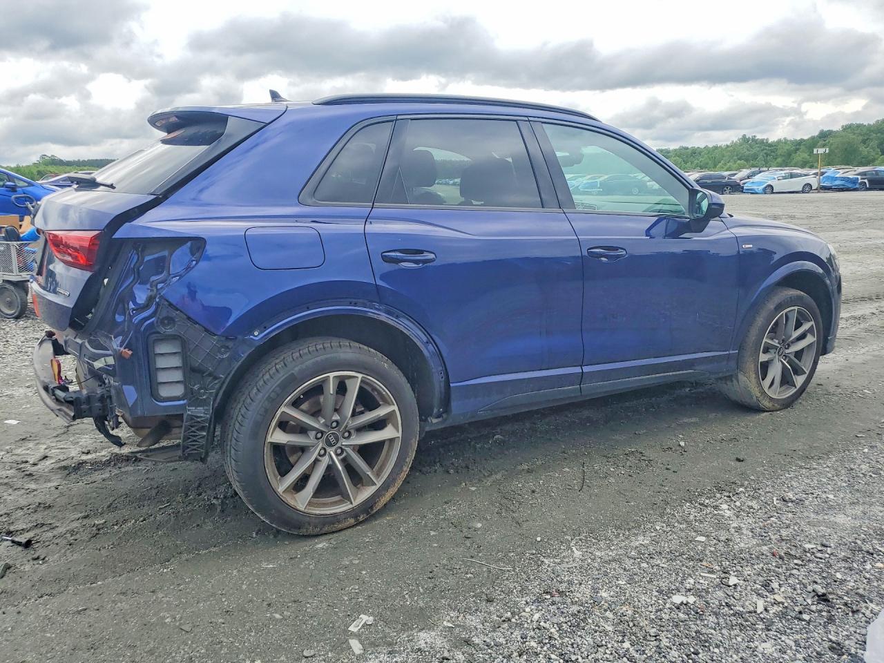 2024 AUDI Q3