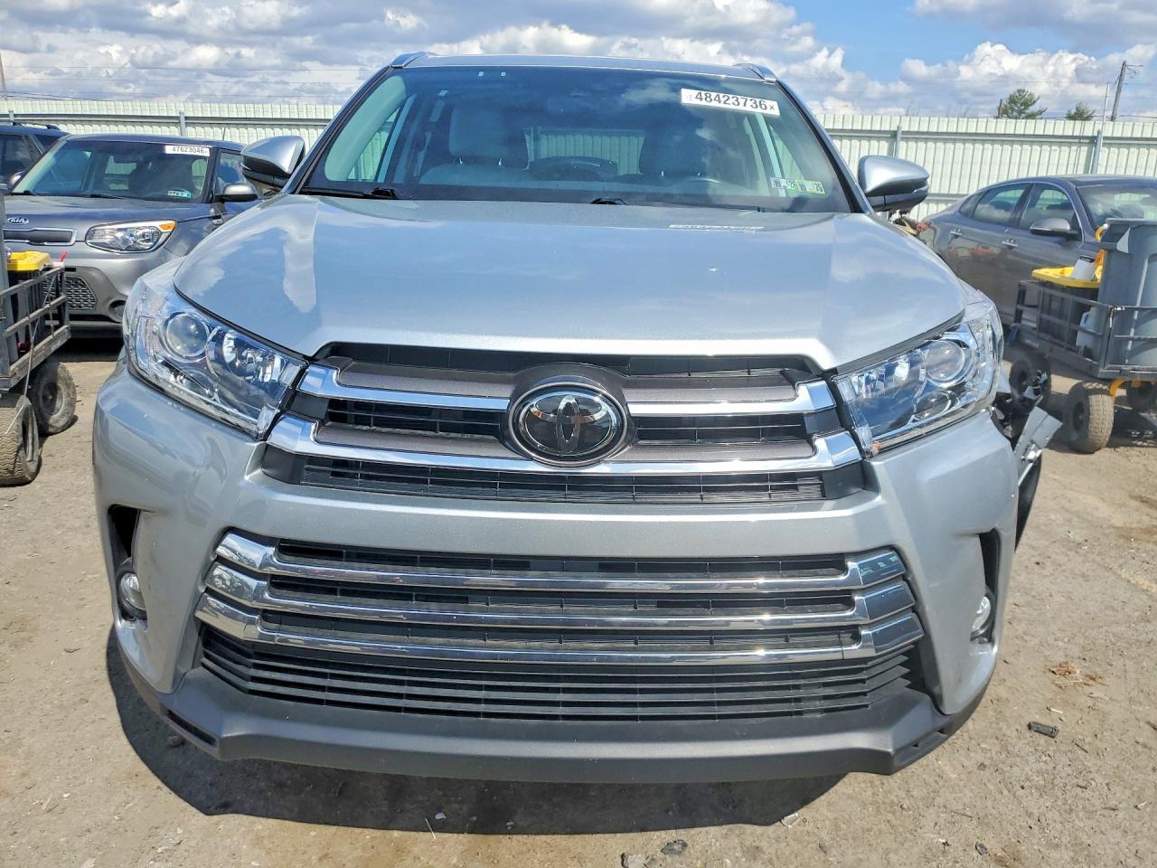 2018 TOYOTA HIGHLANDER
