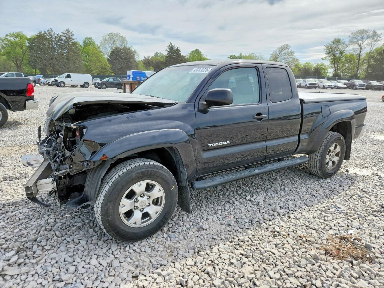 2011 TOYOTA TACOMA