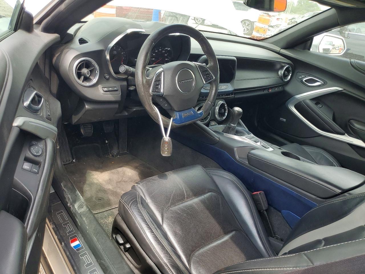 2017 CHEVROLET Camaro