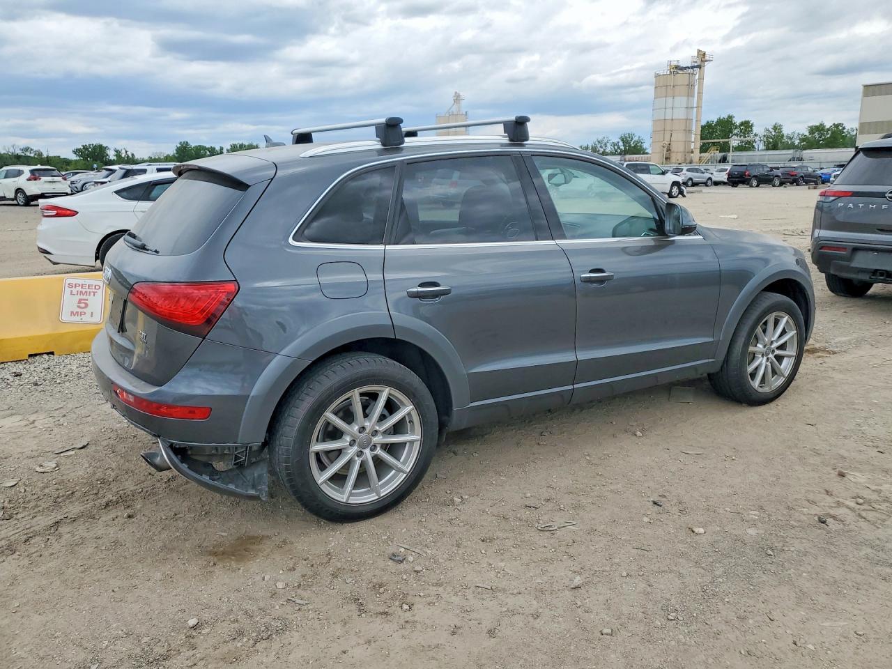 2017 AUDI Q5