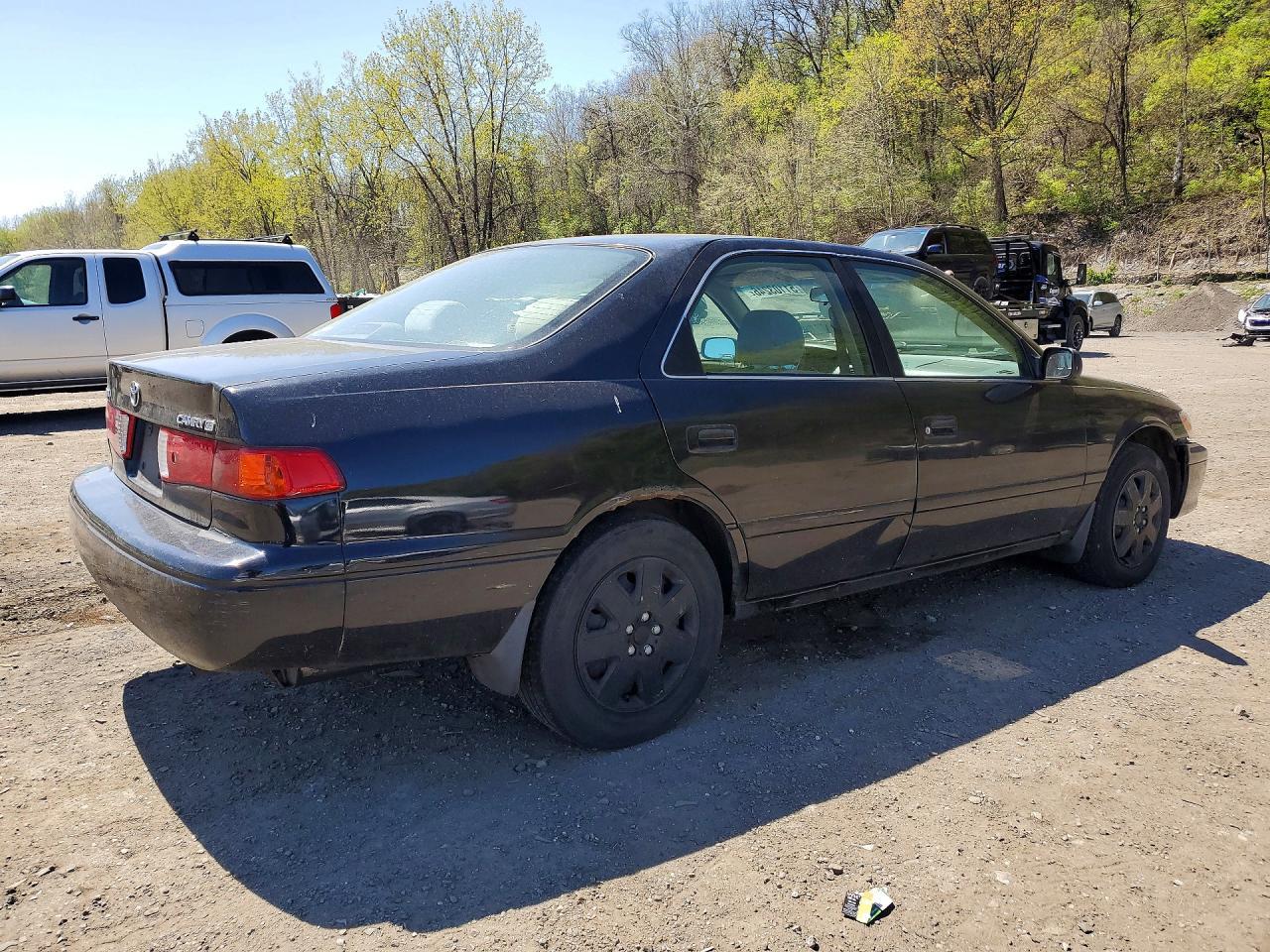 2001 TOYOTA CAMRY