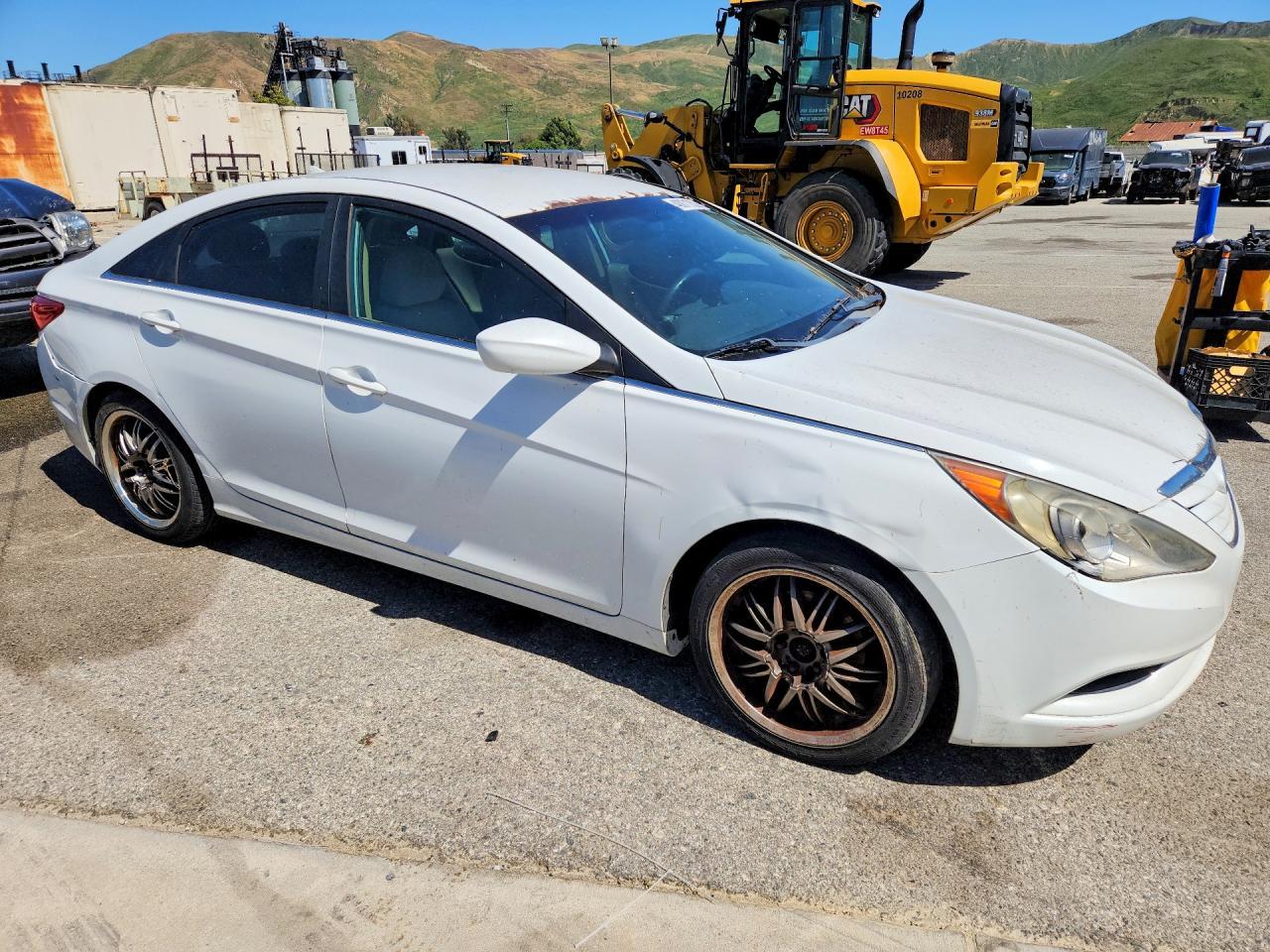2011 HYUNDAI SONATA