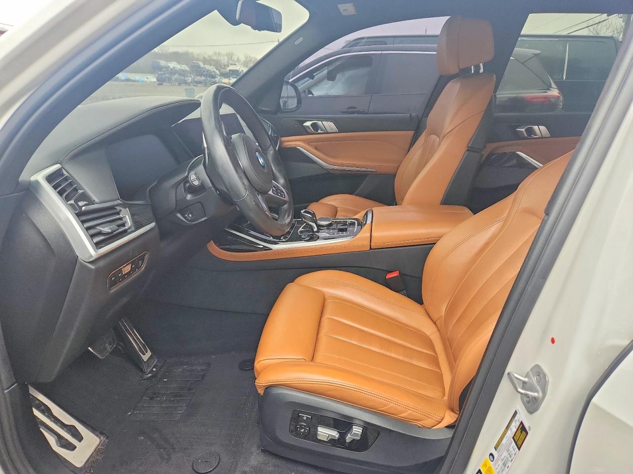 2021 BMW X7