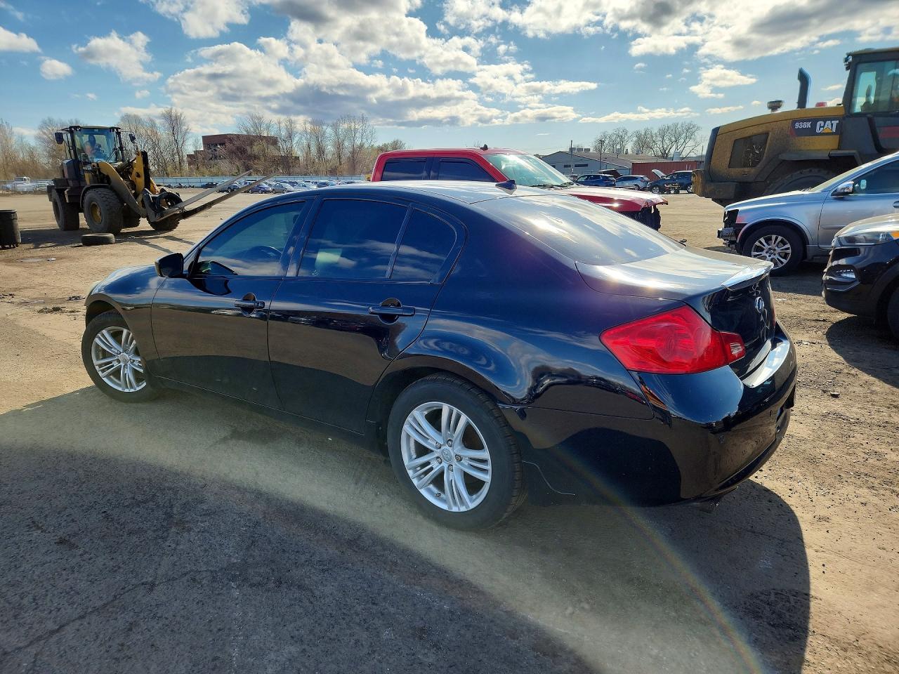 2012 INFINITI G37