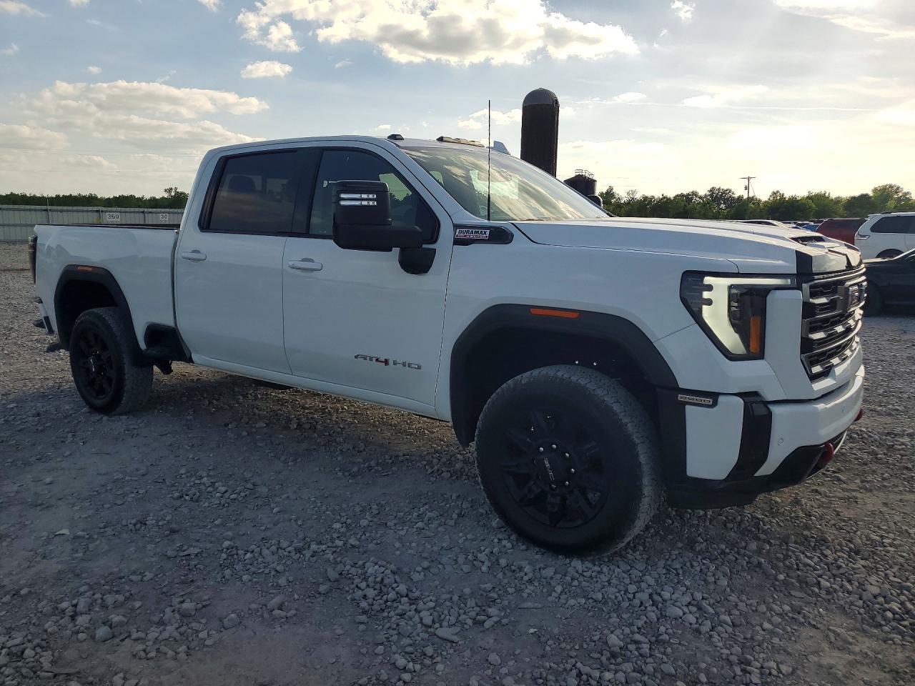 2025 GMC Sierra