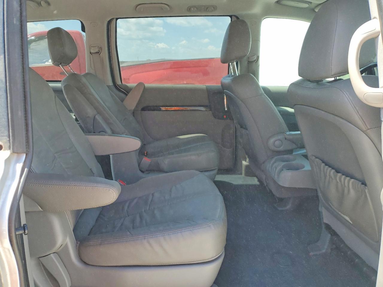 2014 KIA SEDONA