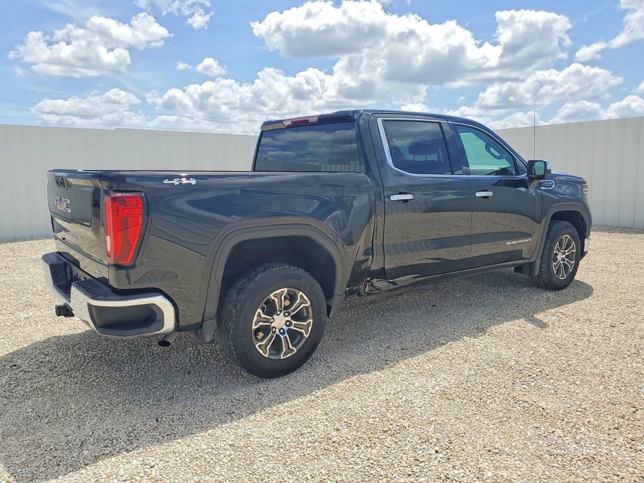 2025 GMC Sierra