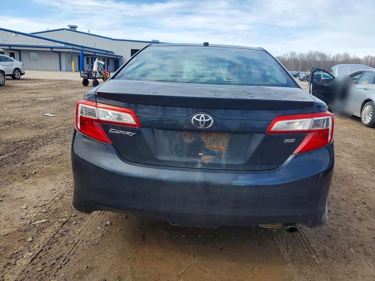 2013 TOYOTA CAMRY