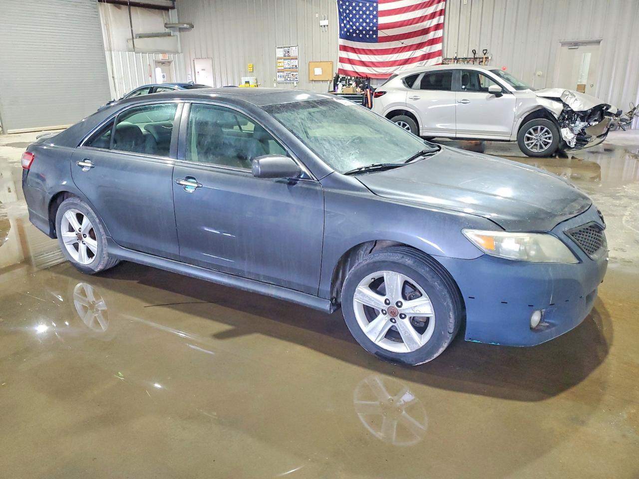 2011 TOYOTA CAMRY