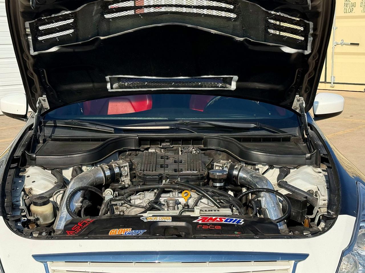 2011 INFINITI G37