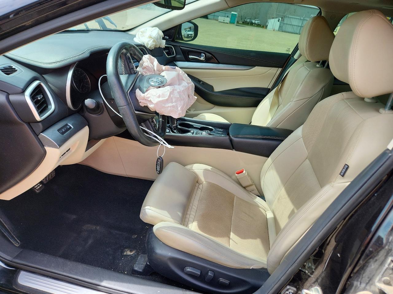 2017 NISSAN Maxima