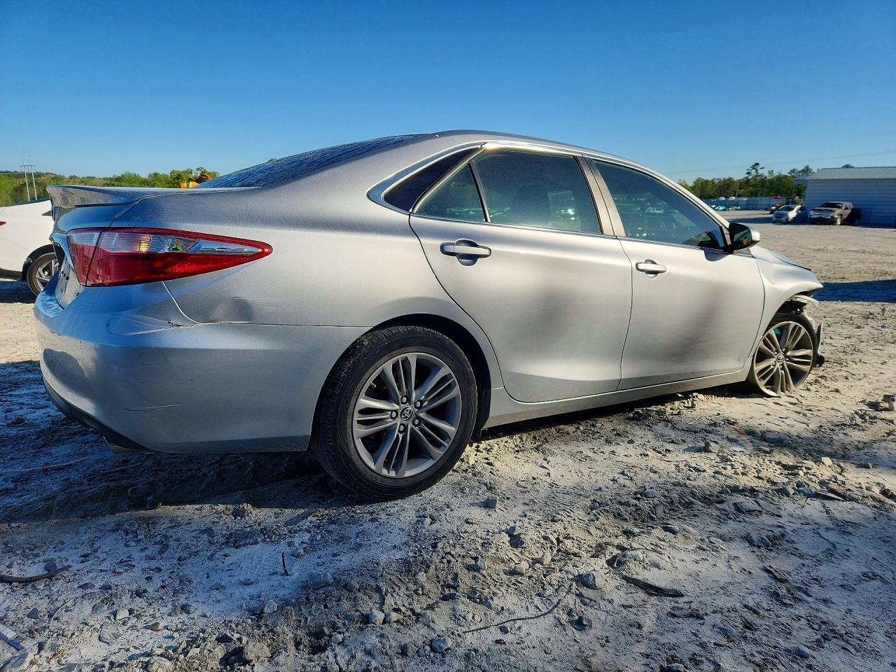2016 TOYOTA CAMRY