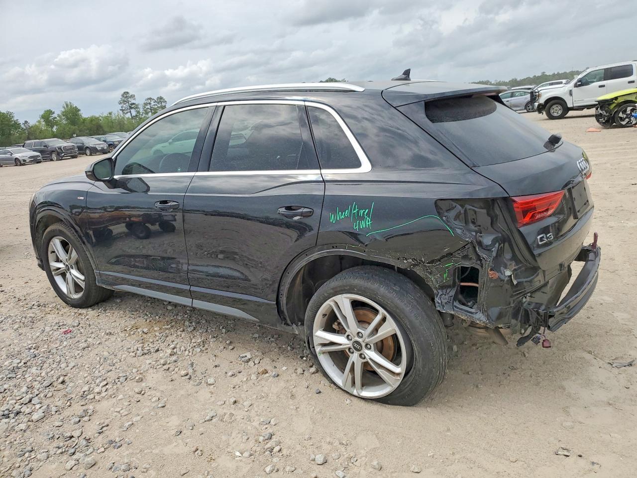 2022 AUDI Q3
