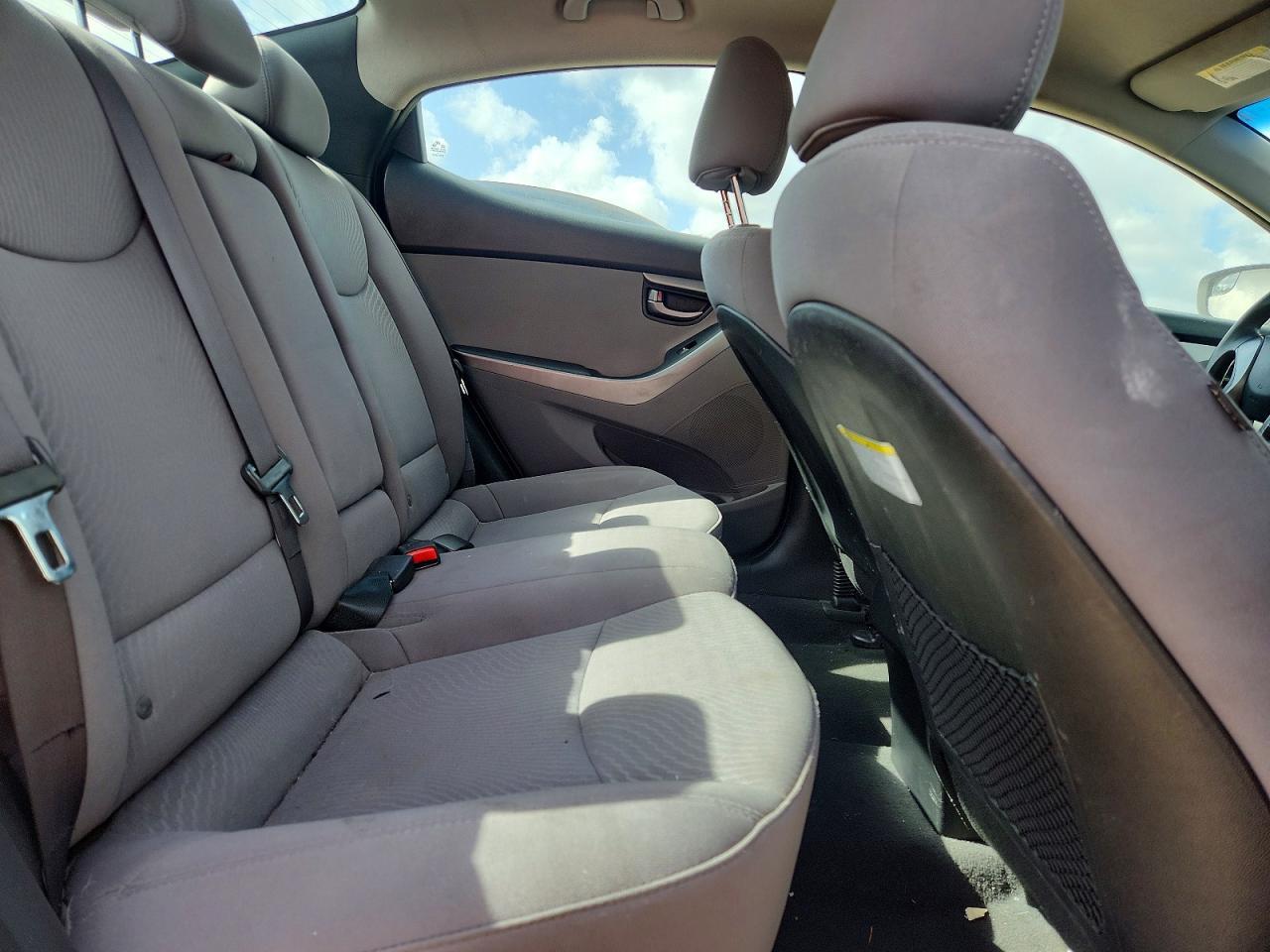 2015 HYUNDAI ELANTRA
