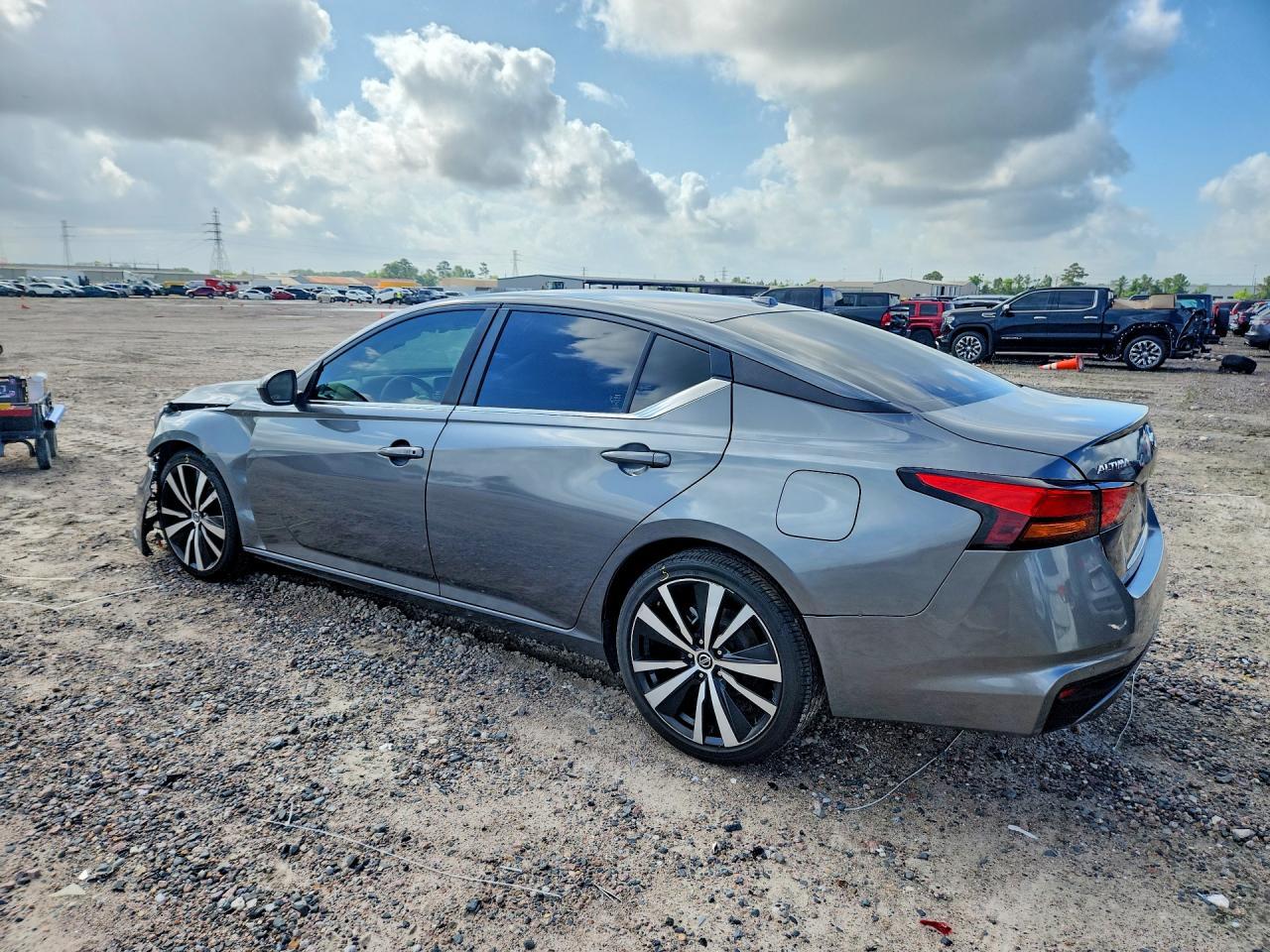 2022 NISSAN ALTIMA