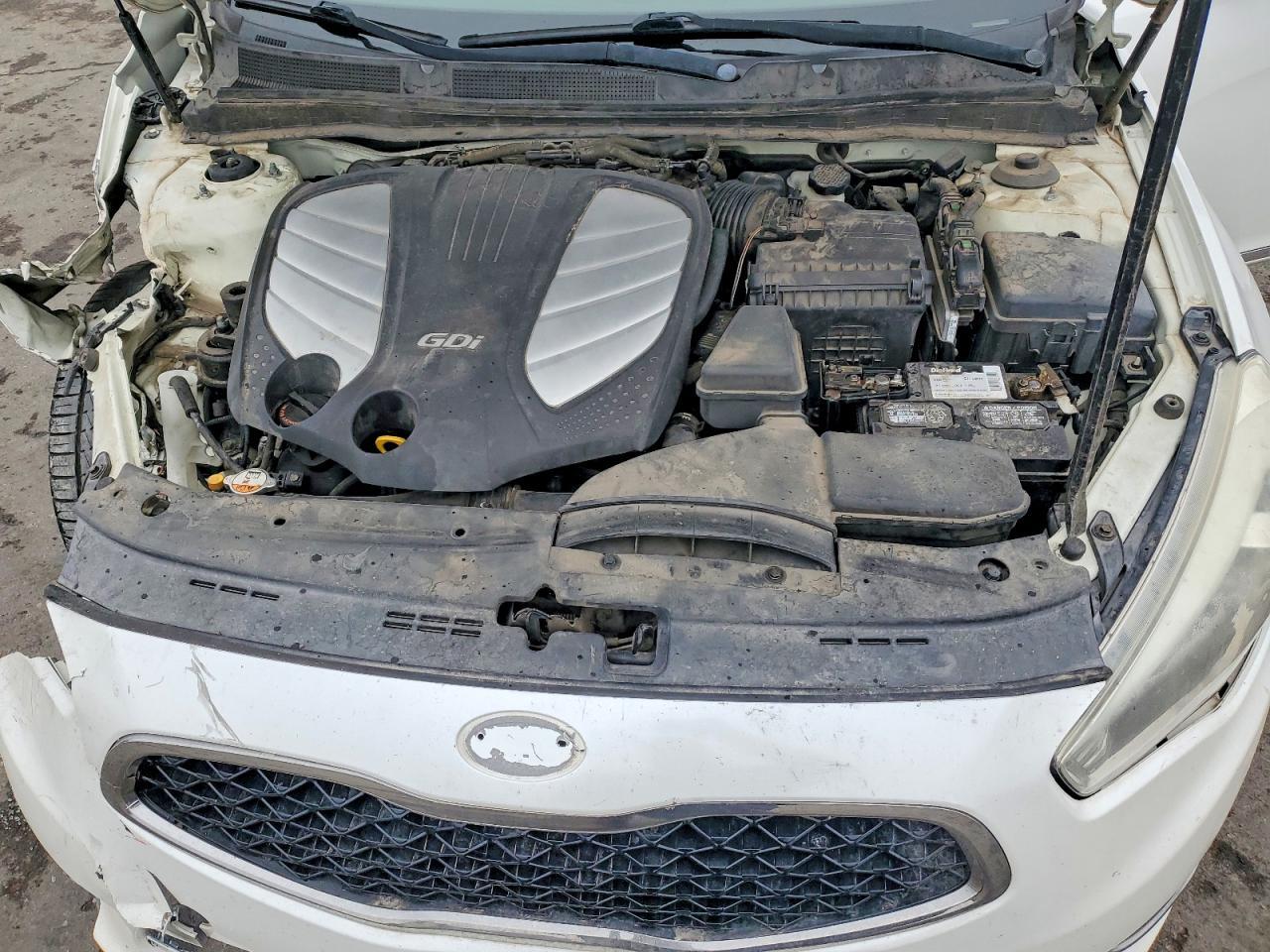 2014 KIA Cadenza
