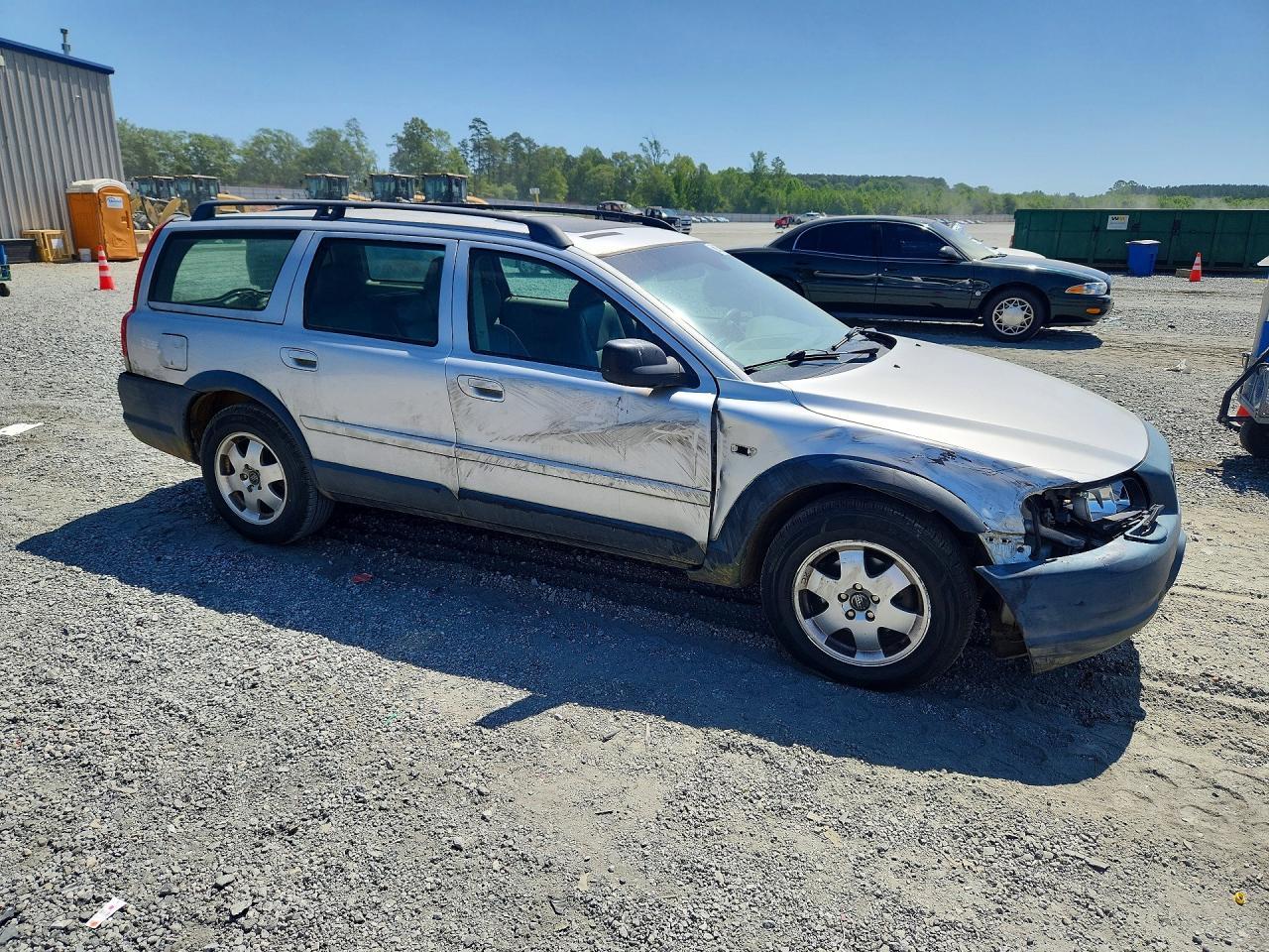 2003 VOLVO XC70