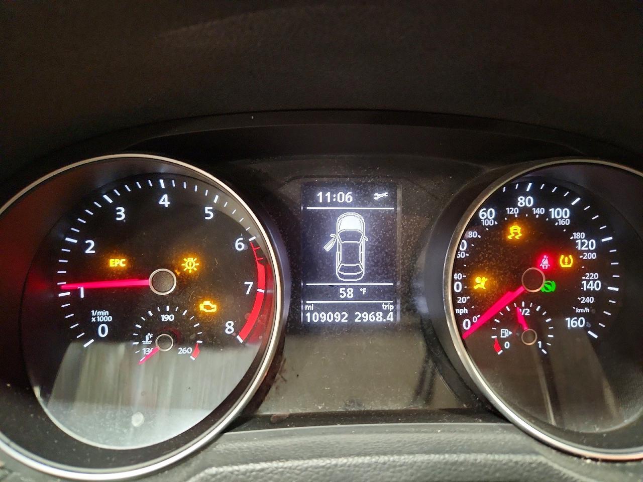 2016 VOLKSWAGEN Passat