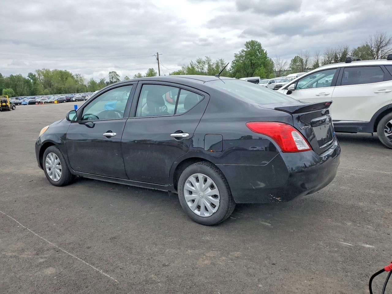 2013 NISSAN VERSA