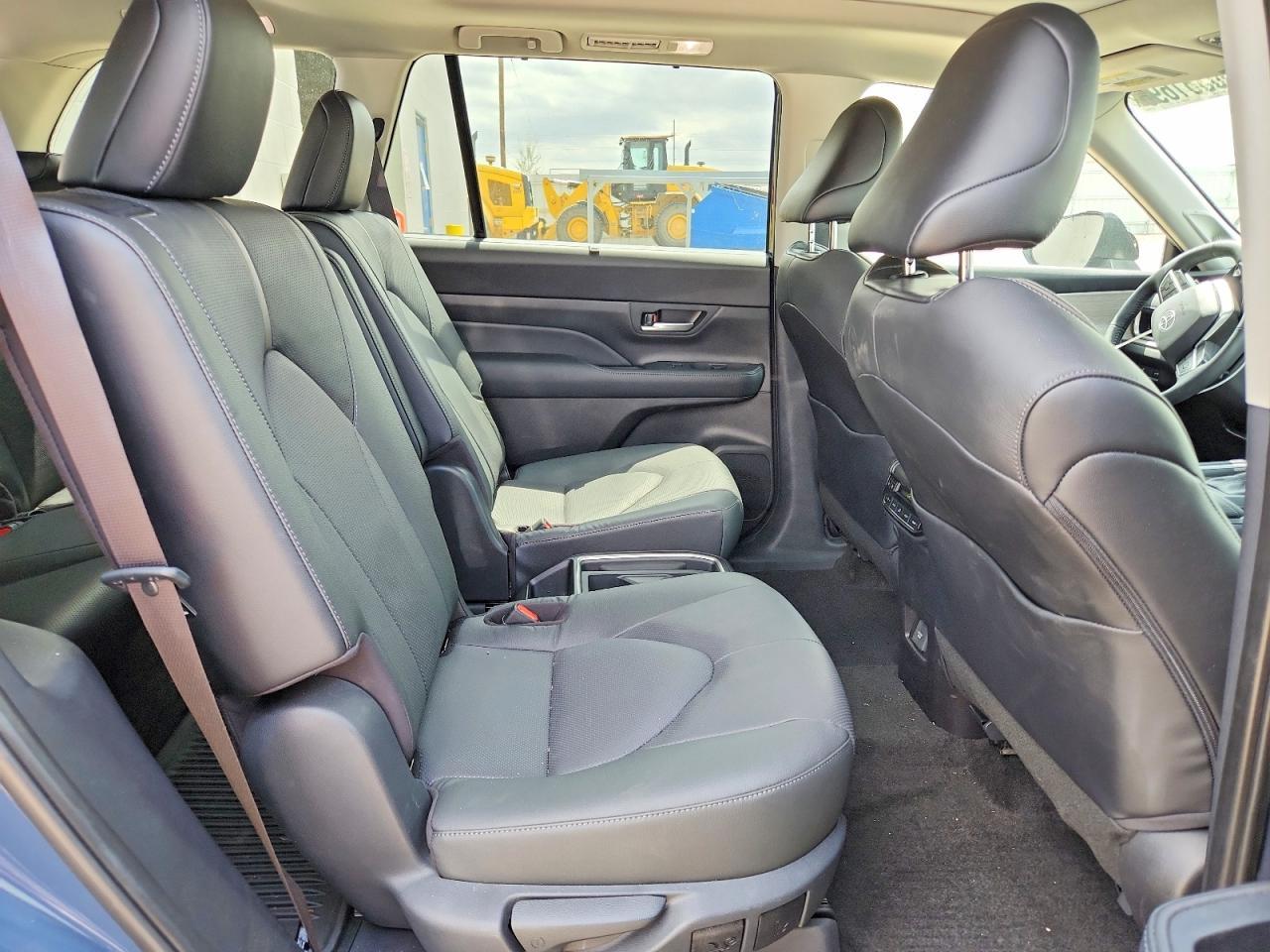 2025 TOYOTA HIGHLANDER