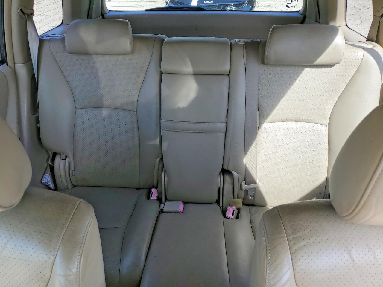 2004 TOYOTA HIGHLANDER