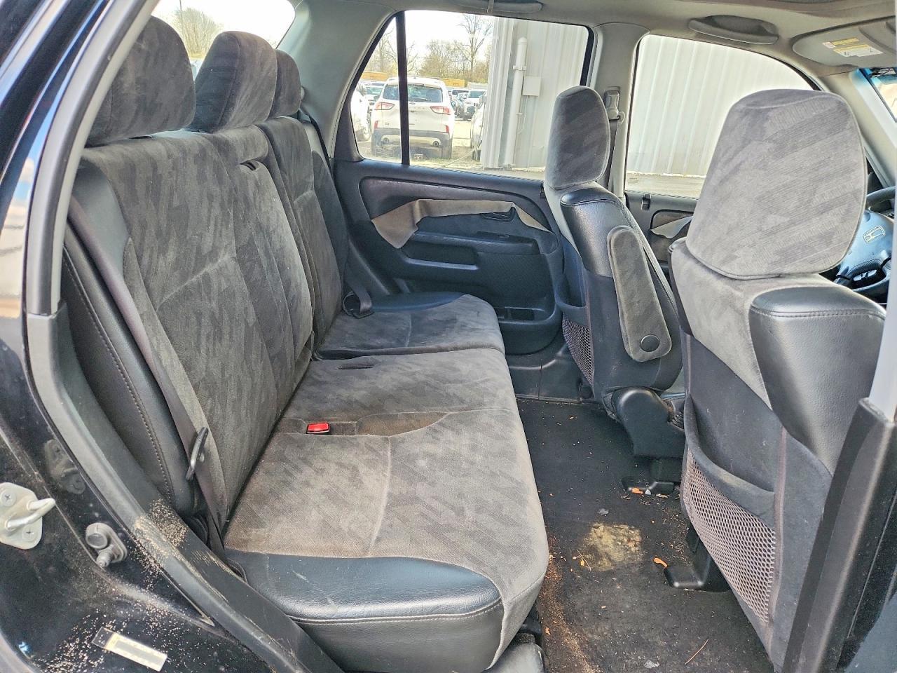 2004 HONDA CR-V