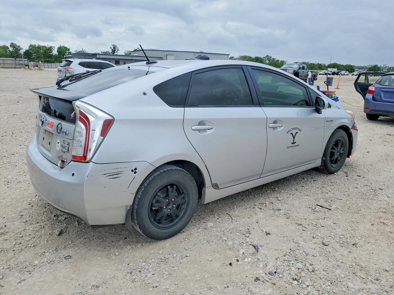 2015 TOYOTA PRIUS