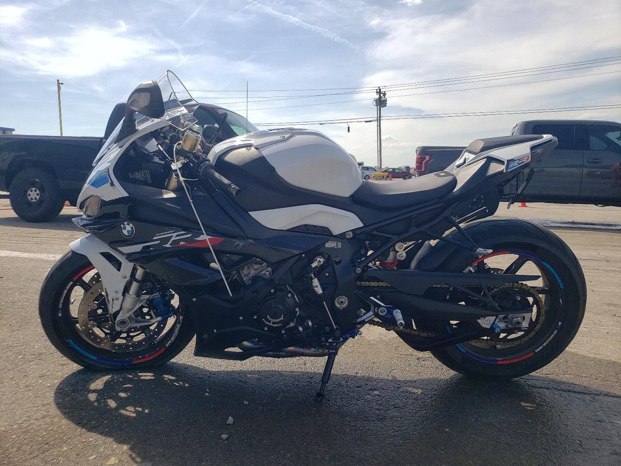 2024 BMW S 1000