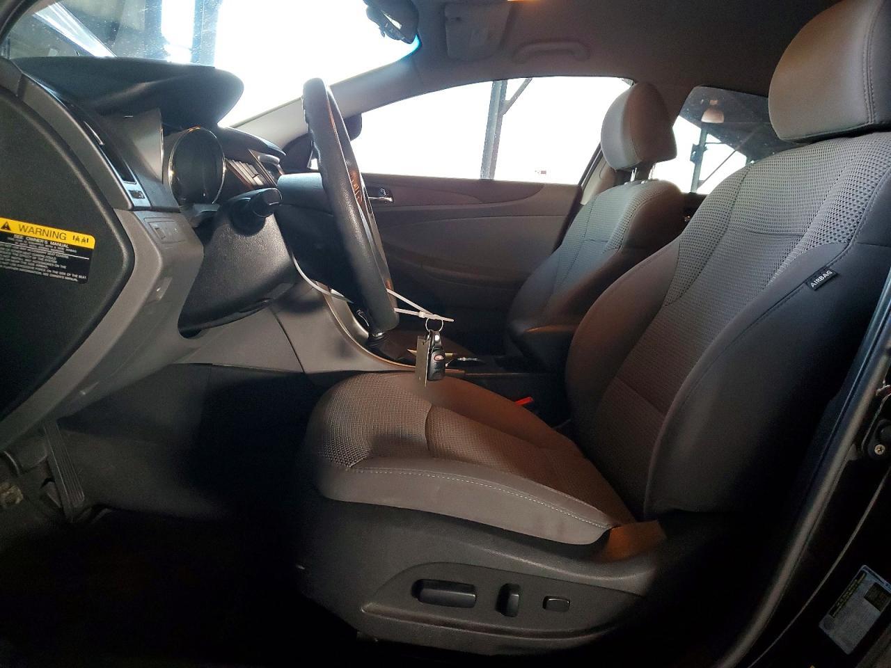 2012 HYUNDAI SONATA