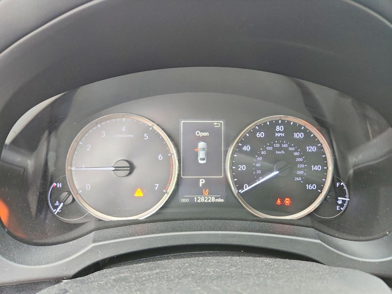 2017 LEXUS IS 200t