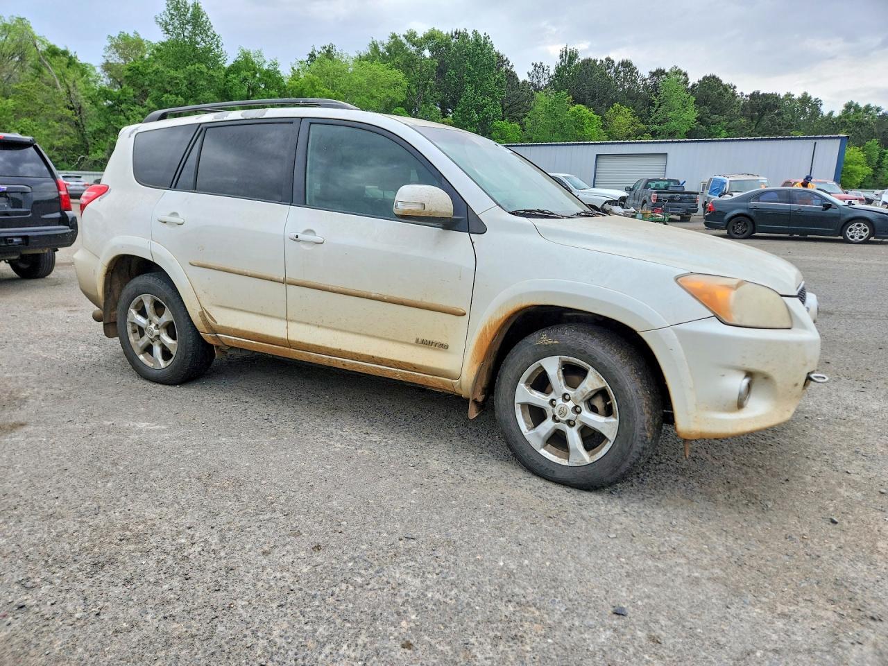2011 TOYOTA RAV4
