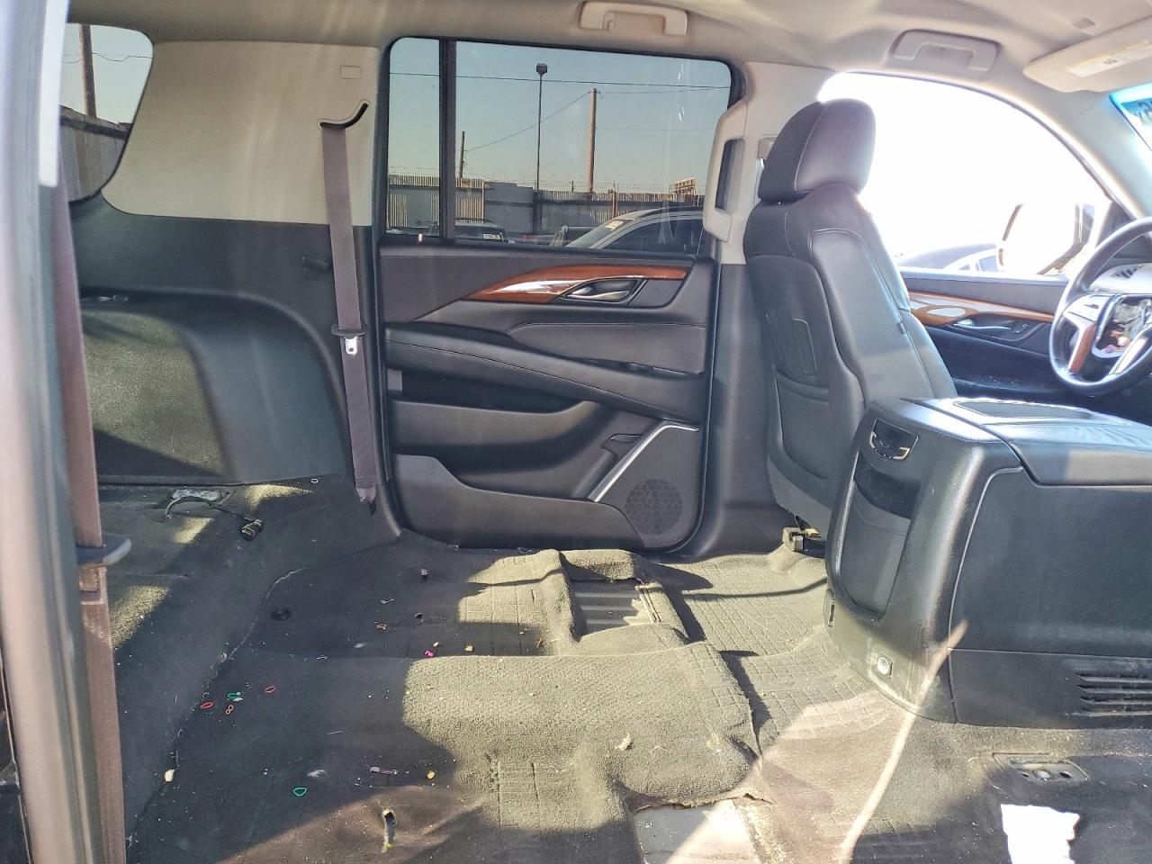 2017 CADILLAC Escalade ESV
