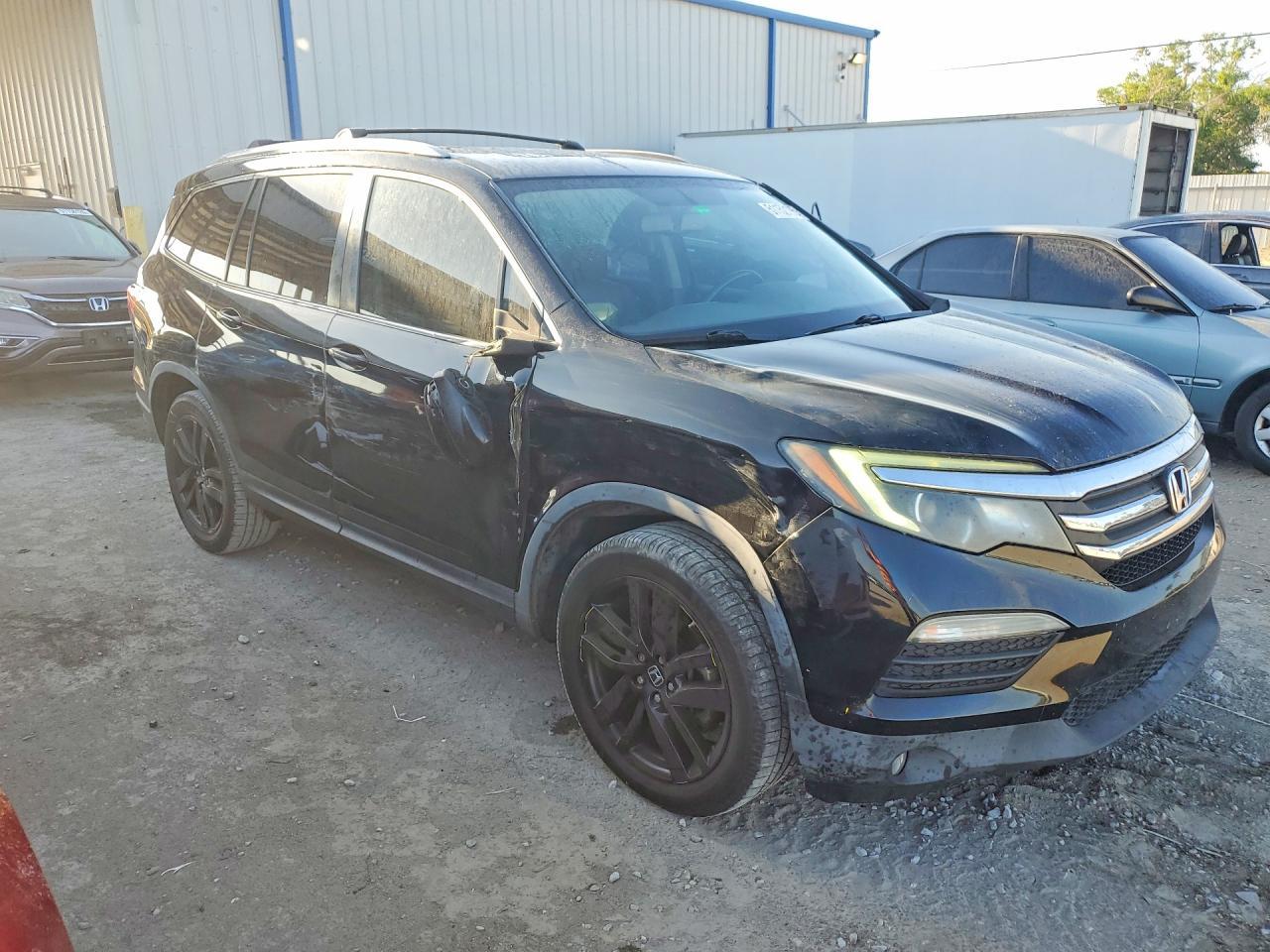 2017 HONDA PILOT